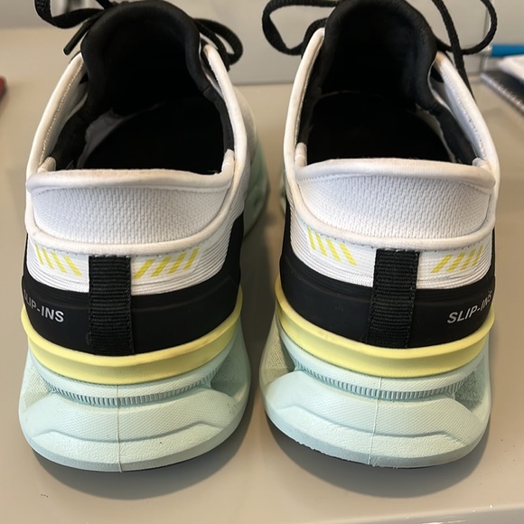 Skechers worn once size 8.5 - Picture 4 of 12